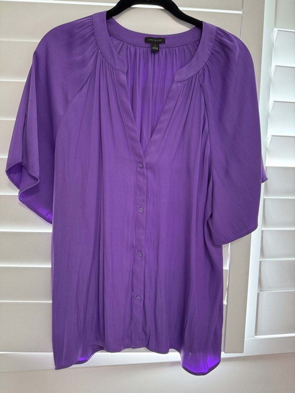 Ann Taylor Violet Button-Front Flutter Sleeve Blouse